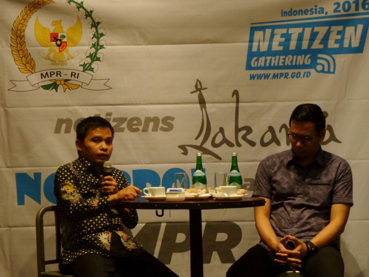 Ketua MPR Zulkifli Hasan Tiba-tiba Muncul Dalam Pertemuan Netizen Dan Korlip Media
